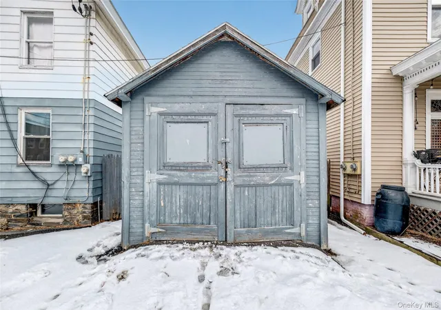 Homes for sale in Kingston, NY | 110 Franklin St #2, Kingston, NY 12401 | MLS# 980928