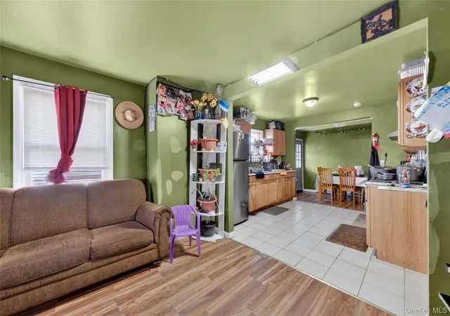 Homes for sale in Kingston, NY | 110 Franklin St #2, Kingston, NY 12401 | MLS# 980928