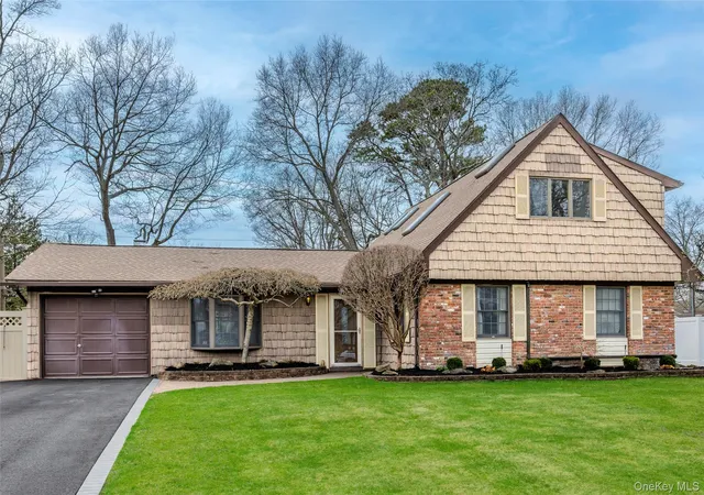 Photo 1 of Sale Pending at 12 Westmoylan Ln, Brookhaven, NY 11727 | MLS# 980929 | Listing updated on 2026-09-19