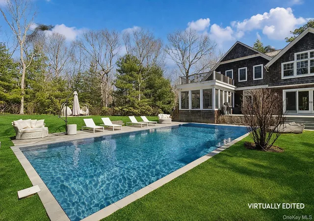 3rd image of 11 Owls Nest Ln, East Hampton, NY 11937 | MLS# 980998