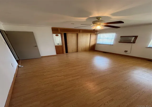 Photo 4 of Single family home for sale at 570 Christopher Ave, New York, NY 11212 | MLS# 981044 | Listing updated on 2026-07-30