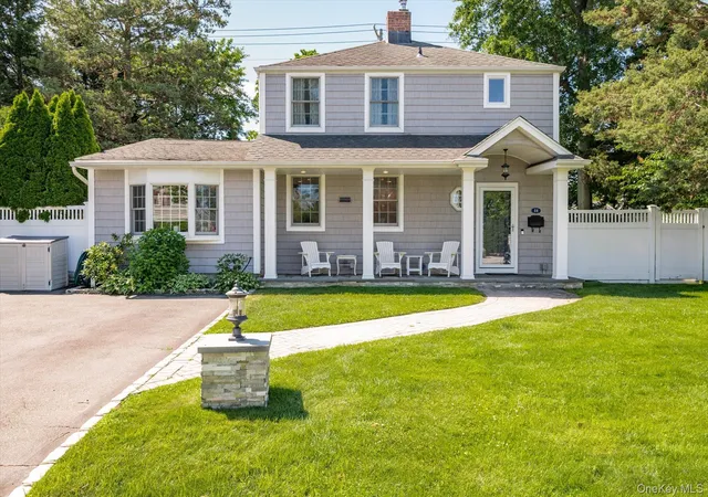 2nd image of 84 Earl St, Westbury, NY 11590 | MLS# 981050