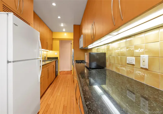 3rd image of 30 Stoner Ave, North Hempstead, NY 11030