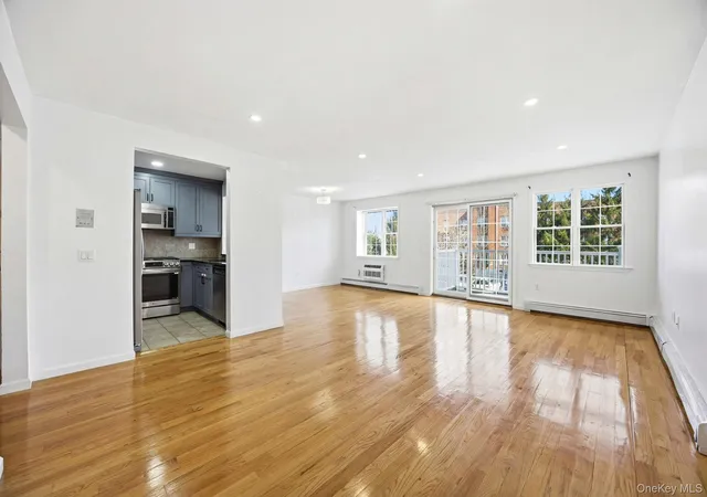 Listing Photo 4 - Condo for sale in Magnolia Court Condominiums located at 9430 Magnolia Ct, New York, NY 11417 - Unit #2A