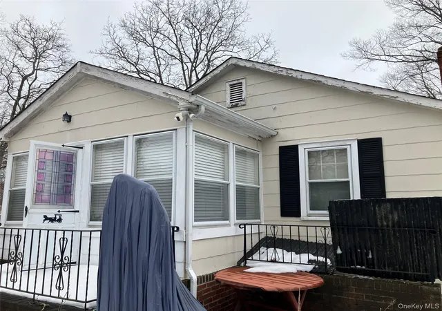 3rd image of 167 Cedar Rd E, Mastic Beach, NY 11951 | MLS# 981160