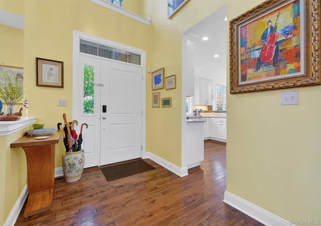 Photo 4 of Single family home for sale at 17 Deforest Dr, Cortlandt Manor, NY 10567 | MLS# 981235 | Listing updated on 2026-06-05