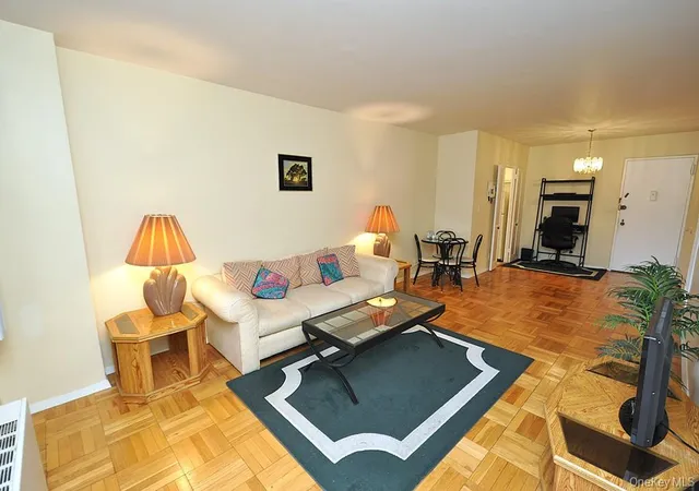Homes for sale in Eastchester, NY | 260 Garth Rd #4A5, Eastchester, NY 10583 | MLS# 981272