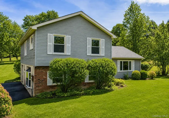 1st image of 20 Winding Hills Dr, Florida, NY 10921 | MLS# 981369