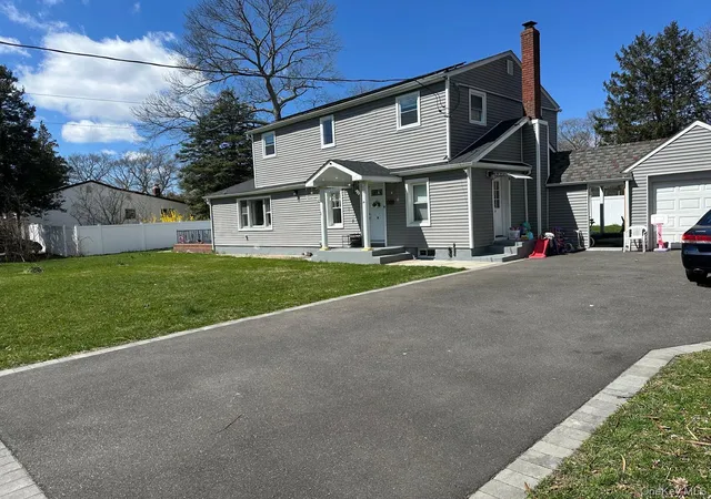 1st image of 11 Matthew St, Farmingville, NY 11738 | MLS# 981387