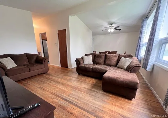 Photo 3 of Single family home for sale at 51 N Pascack Rd, Ramapo, NY 10954 | MLS# 981396 | Listing updated on 2026-04-20