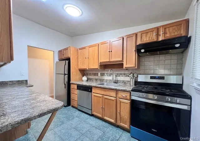 Photo 4 of Single family home for sale at 51 N Pascack Rd, Ramapo, NY 10954 | MLS# 981396 | Listing updated on 2026-04-20