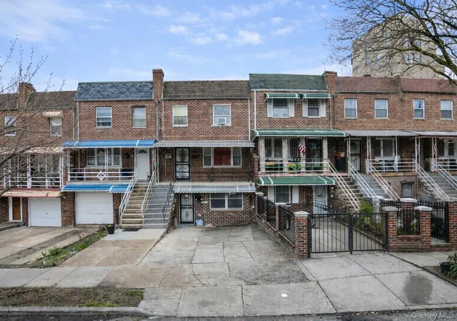 Photo 3 of Sale Pending at 3014 Matthews Ave, Bronx, NY 10467 | MLS# 981425 | Listing updated on 2026-06-12