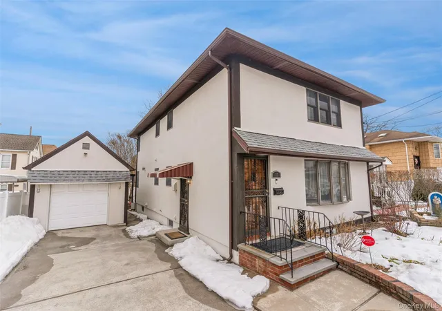 Photo 3 of Sale Pending at 77 Lucille Ave, Elmont, NY 11003 | MLS# 981432 | Listing updated on 2026-06-10