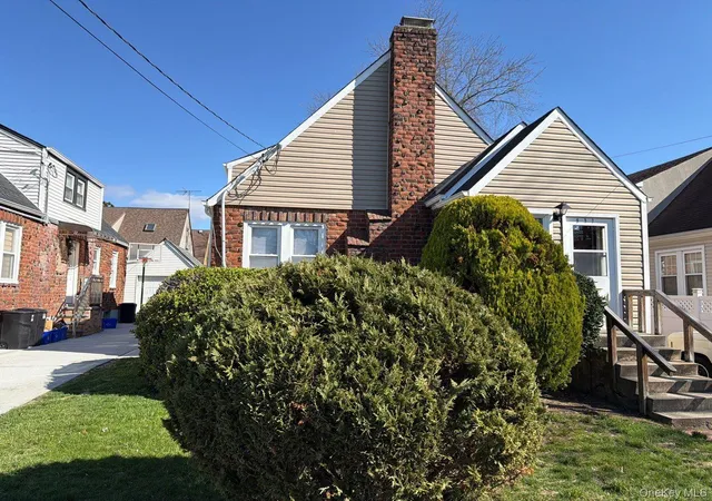 1st image of 987 Wallace Ave, Hempstead, NY 11510 | MLS# 981434
