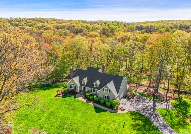 Photo 3 of Sale Pending at 17 Pine Hl Dr, South Salem, NY 10590 | MLS# 981501 | Listing updated on 2026-09-19