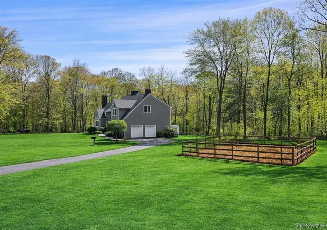 Photo 4 of Sale Pending at 17 Pine Hl Dr, South Salem, NY 10590 | MLS# 981501 | Listing updated on 2026-09-19