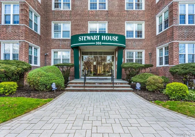 1st image of 366 Stewart Ave #C4, Garden City, NY 11530 | MLS# 981532