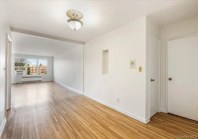 5th image of 366 Stewart Ave #C4, Garden City, NY 11530 | MLS# 981532