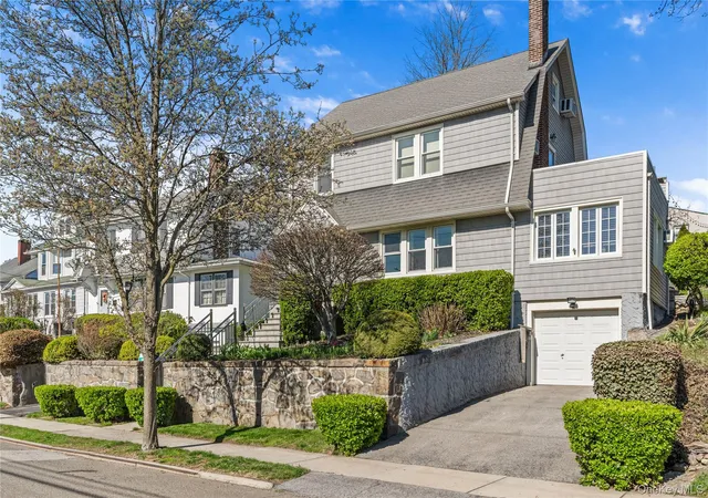 37th image of 35 Lispenard Ave, New Rochelle, NY 10801 | MLS# 981577