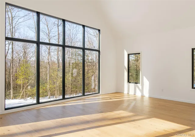 Photo 3 of Single family home for sale at 48 Pine Grv Rd, Kerhonkson, NY 12446 | MLS# 981614 | Listing updated on 2026-04-08