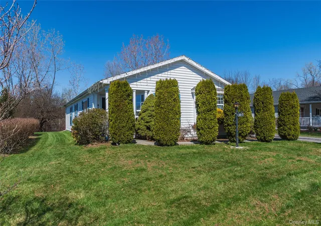 Photo 2 of Single family home for sale at 19 Biscayne Blvd, Poughkeepsie (town), NY 12603 | MLS# 981621 | Listing updated on 2026-09-16