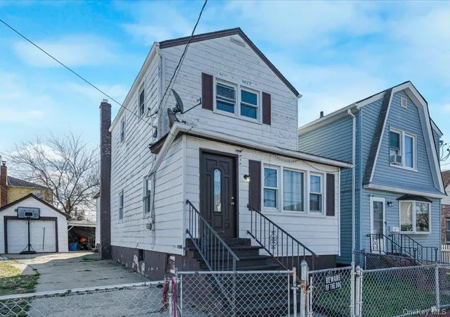 Photo 1 of Sale Pending at 91 Elzey Ave, Elmont, NY 11003 | MLS# 981683 | Listing updated on 2026-09-18