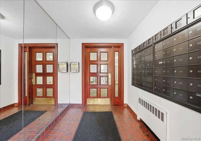 Homes for sale in Mount Vernon, NY | 161 Pearsall Dr #2B, Mount Vernon, NY 10552 | MLS# 981709