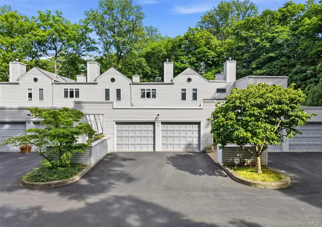 Photo 1 of Sale Pending at 29 Beechwood Way, Ossining, NY 10510 | MLS# 981714 | Listing updated on 2026-09-19