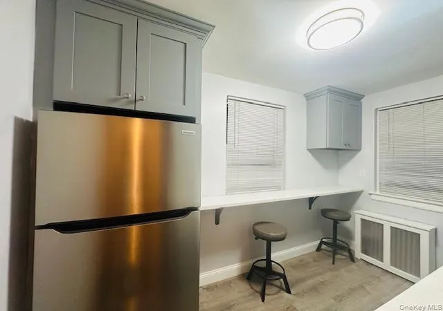 3rd image of 26033 73rd Ave, New York, NY 11004