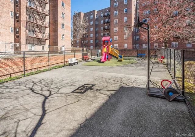 20th image of 14455 Melbourne Ave #3E, New York, NY 11367 | MLS# 981778