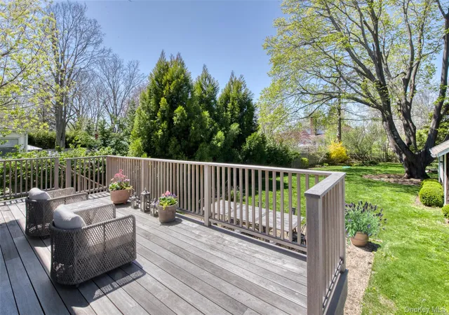 Photo 3 of Sale Pending at 1125 Navy St, Orient, NY 11957 | MLS# 981804 | Listing updated on 2026-09-19