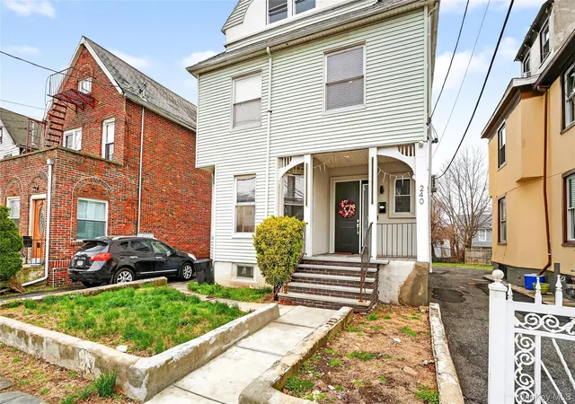 3rd image of 240 S 10Th Ave, Mount Vernon, NY 10550 | MLS# 981818