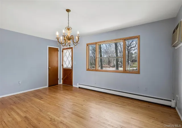 Photo 4 of Sale Pending at 4 Columbine Ave S, Hampton Bays, NY 11946 | MLS# 981892 | Listing updated on 2026-06-21