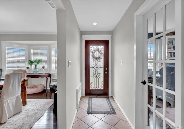Photo 3 of Single family home for sale at 197 Blackheath Rd, Lido Beach, NY 11561 | MLS# 981905 | Listing updated on 2026-08-14