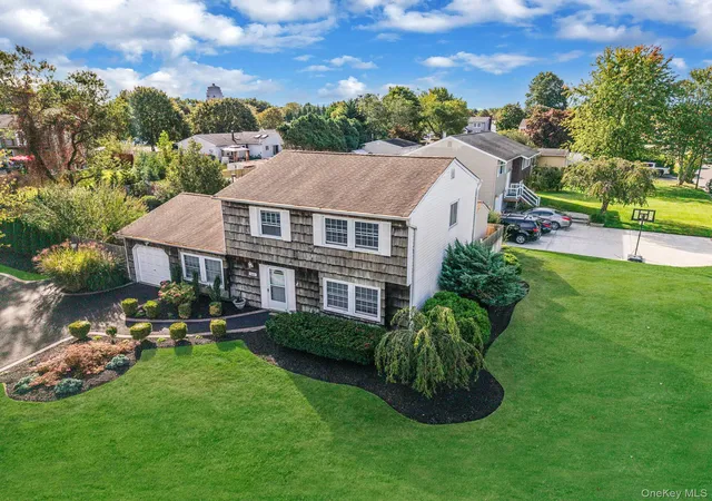 2nd image of 360 Woodside Ave, Bellport, NY 11713 | MLS# 981920