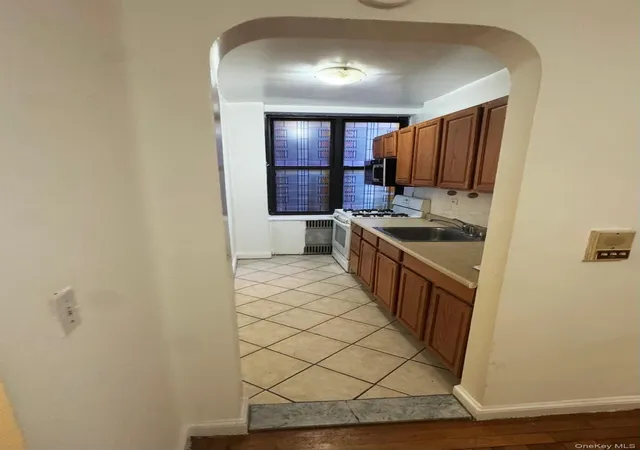 3rd image of 3017 Riverdale Ave, New York, NY 10463