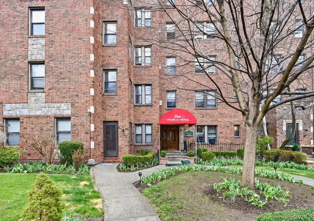 Homes for sale in White Plains, NY | 1 Franklin Ave #1D, White Plains, NY 10601 | MLS# 981957