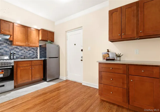 3rd image of 63109 Saunders St #A3, Rego Park, NY 11374 | MLS# 981967