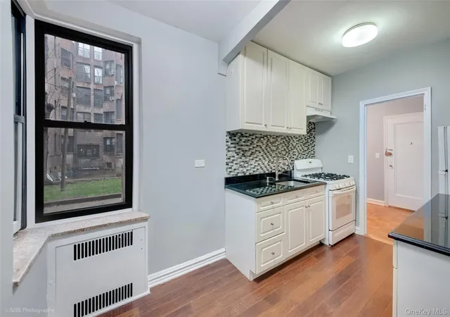 4th image of 41-09 41St St #1A, New York, NY 11104 | MLS# 981981