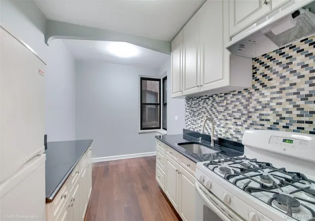 5th image of 41-09 41St St #1A, New York, NY 11104 | MLS# 981981