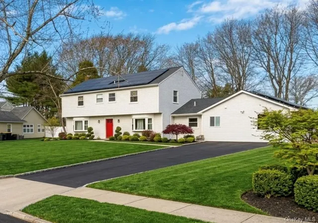 Single family home for sale at 11 Manor Ln, Stony Brook, NY 11790 | MLS# 981985