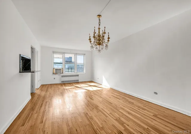 2nd image of 79 10 34th Ave #7W, Jackson Heights, NY 11372 | MLS# 982009