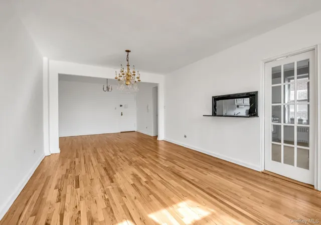 4th image of 79-10 34Th Ave #7W, Jackson Heights, NY 11372 | MLS# 982009