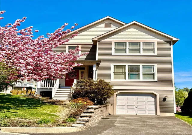 1st image of 4 Broad St, Newburgh, NY 12550 | MLS# 982033