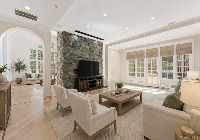 Photo 3 of Mansion for sale at 2 High Point Ter, Scarsdale, NY 10583 | MLS# 982066 | Listing updated on 2026-09-03