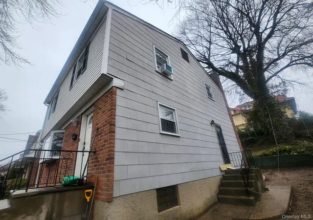 1st image of 275 Claremont Ave, Mount Vernon, NY 10552 | MLS# 982068