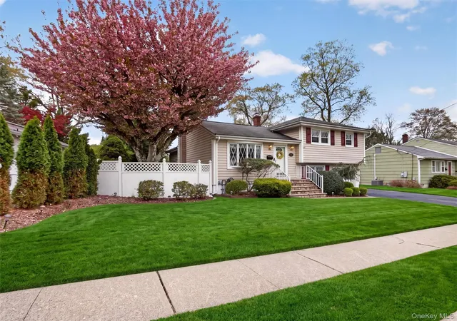 43rd image of 37 Maplewood Blvd, Suffern, NY 10901 | MLS# 982087