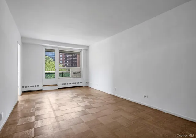 2nd image of 97 10 62 Dr #3H, Rego Park, NY 11374 | MLS# 982118