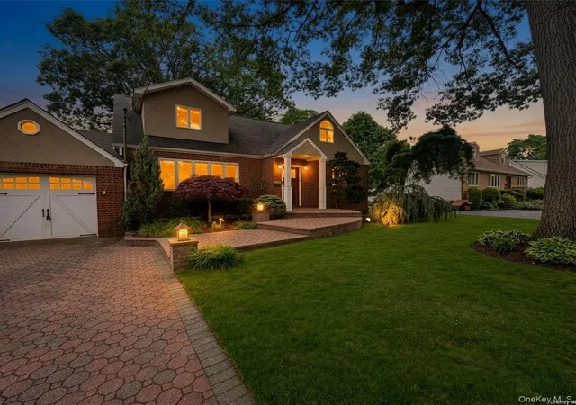 Photo 2 of Single family home for sale at 396 Chestnut Ave, Hempstead, NY 11554 | MLS# 982126 | Listing updated on 2026-09-06