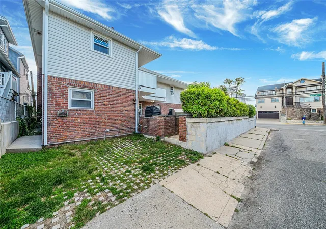 4th image of 105 Vermont St, Long Beach, NY 11561 | MLS# 982241